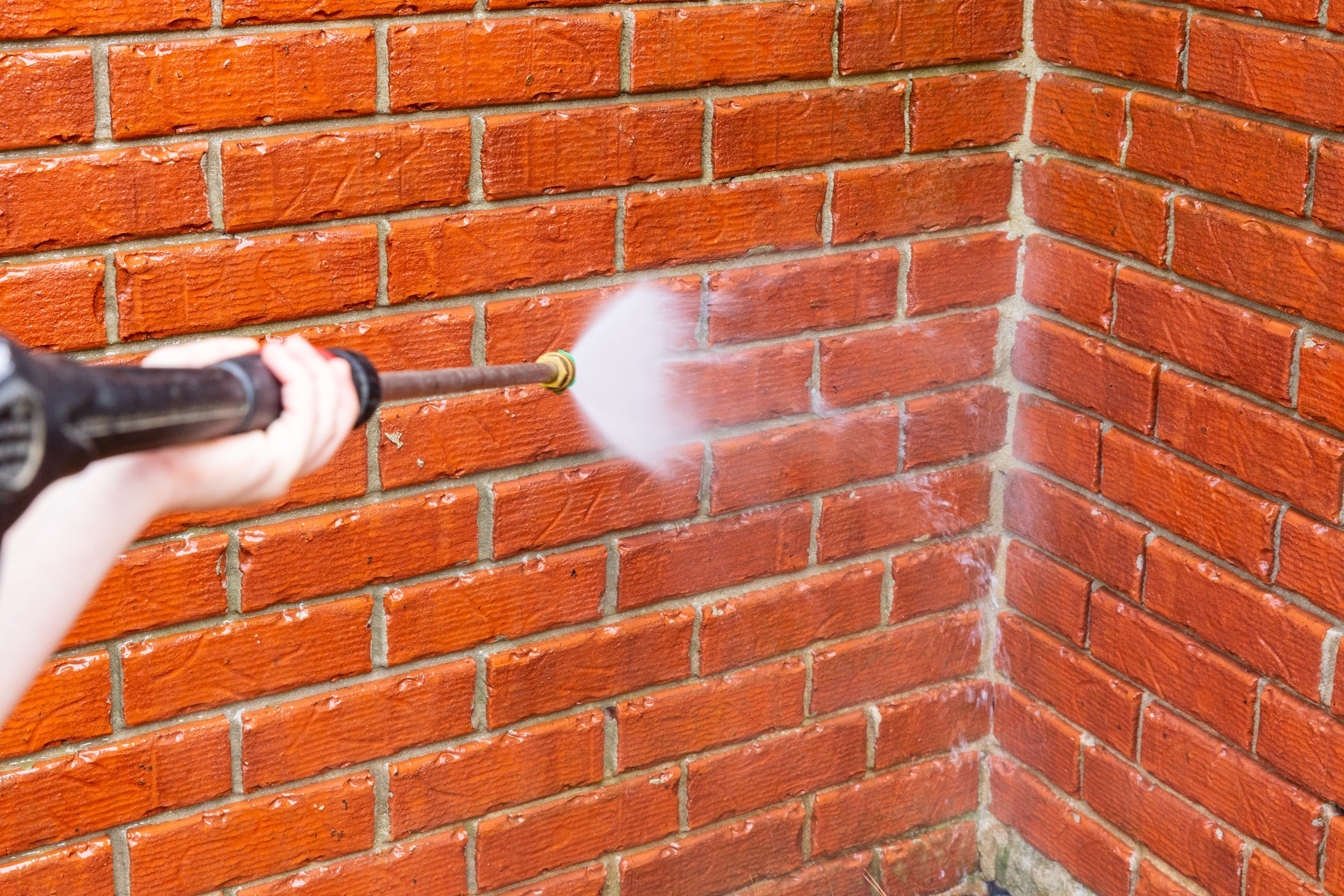 Efflorescence Removal and Brick Cleaning